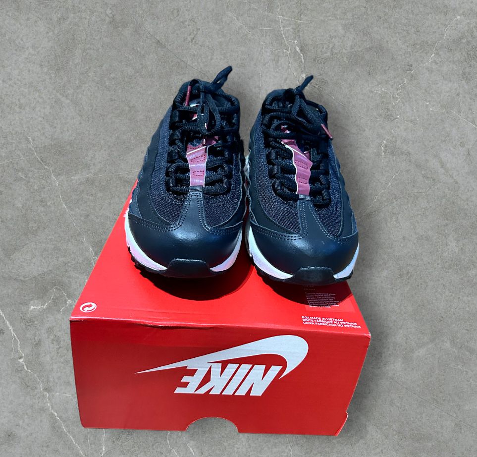 Buty sportowe Nike Air Max 95 37,5