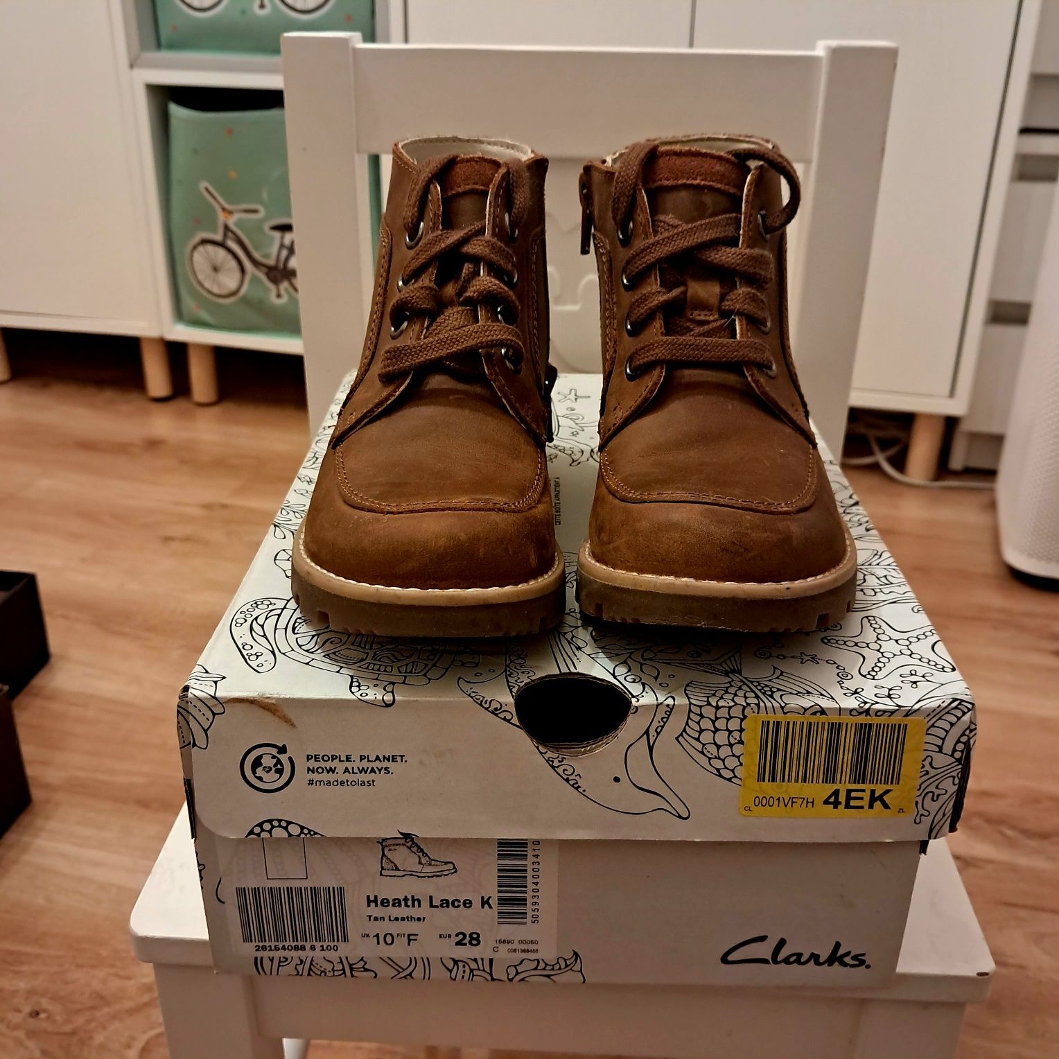 Trzewiki skórzane Clarks Heath Lace K Tan Leather 28