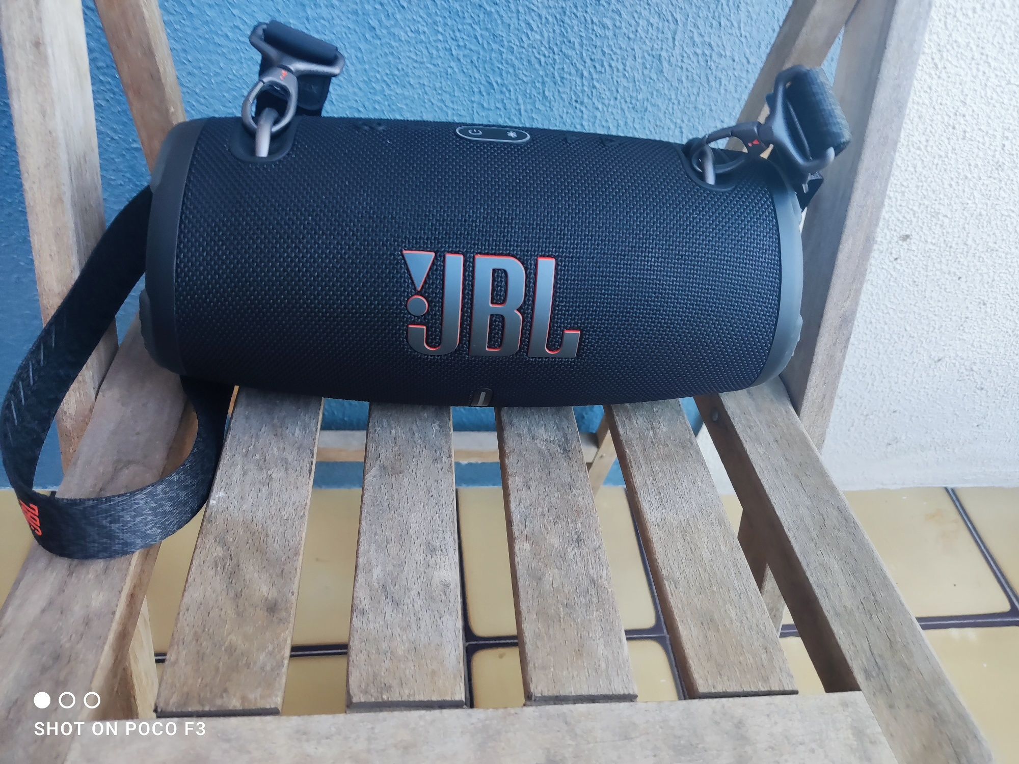 Coluna JBL extreme 3