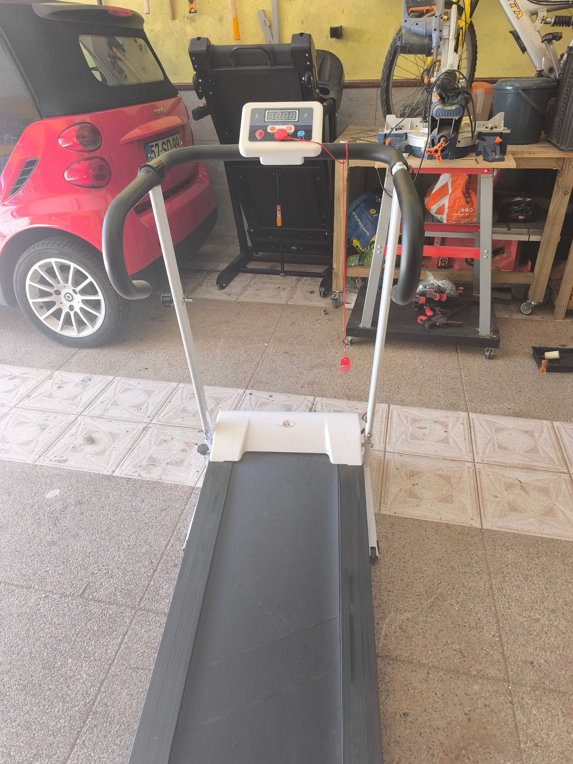 Passadeira elétrica de caminhada