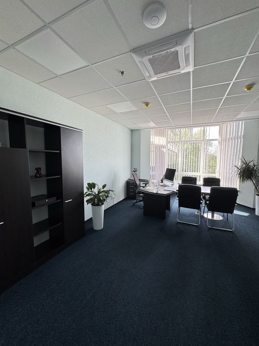 Здам офіс в бізнес-центрі "Summit" вул. Грушевського, 9б.