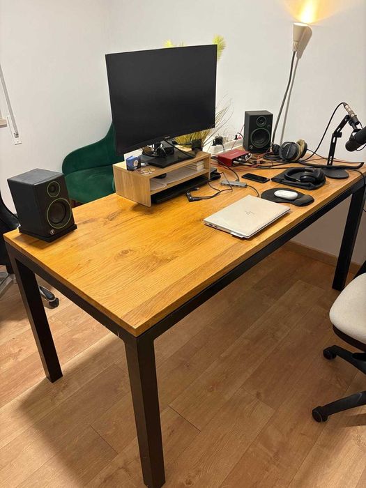 Mesa de escritório (madeira)