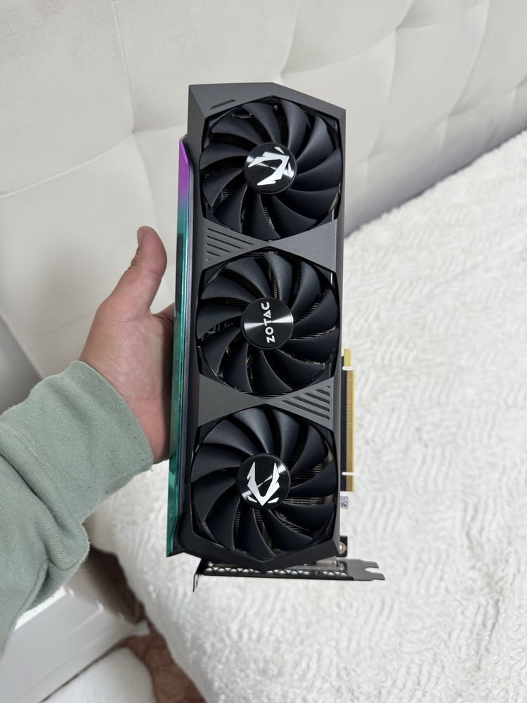 Placa grafica Zotac Gaming GeForce RTX 3070 Ti AMP Holo 8GB GDDR6X