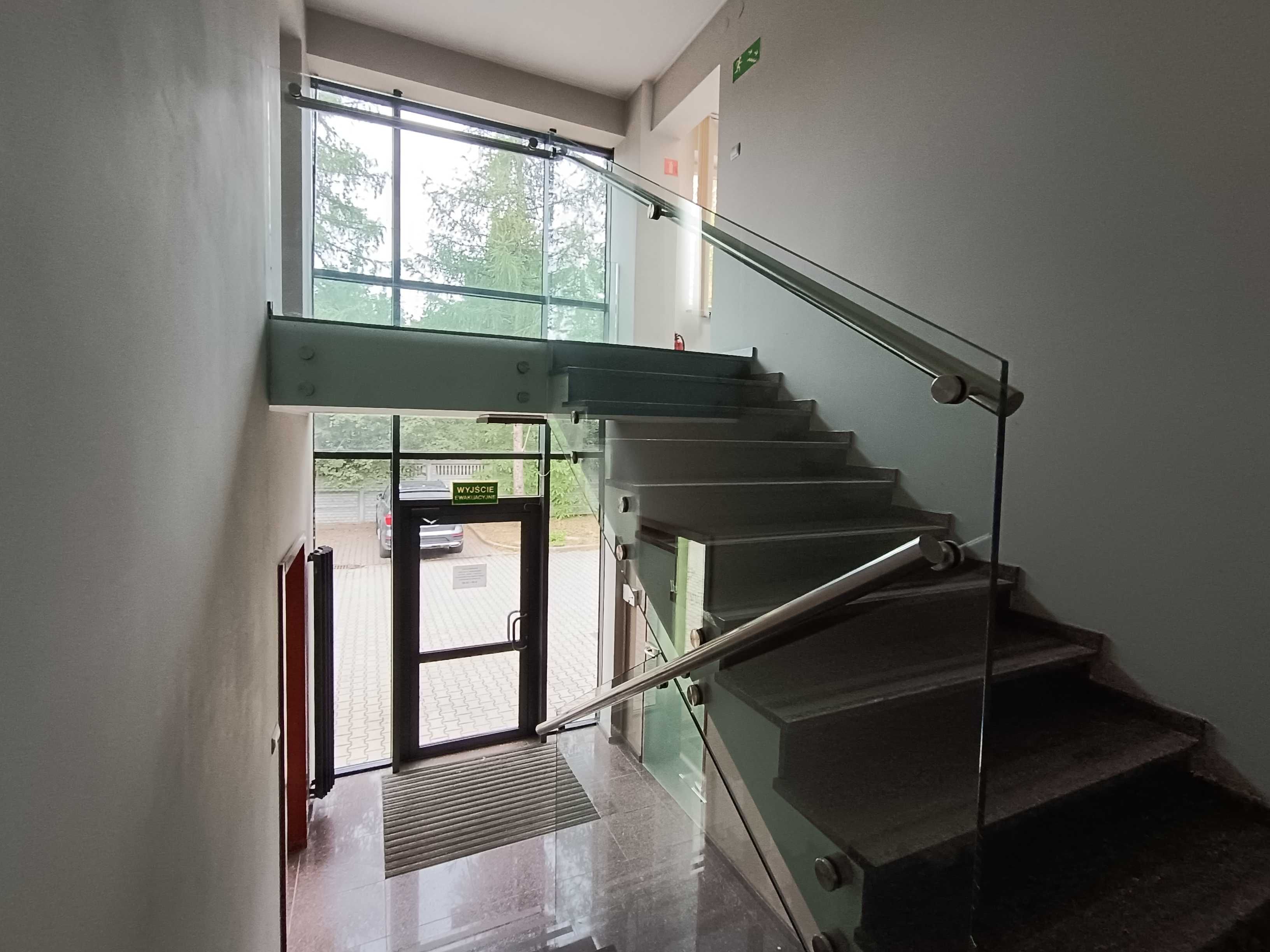 Balustrady szklane na wymiar hartowane, laminowane
