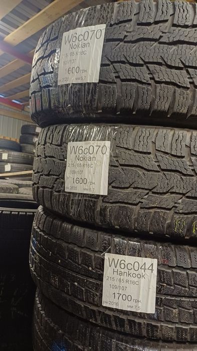 Продам зимові колеса 215/65 r16 C