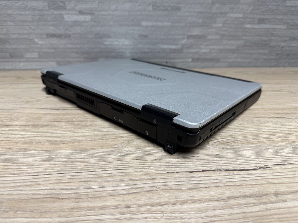 Військовий ноутбук Panasonic ToughBook CF-54 intel i5-7300U/16gb/256gb