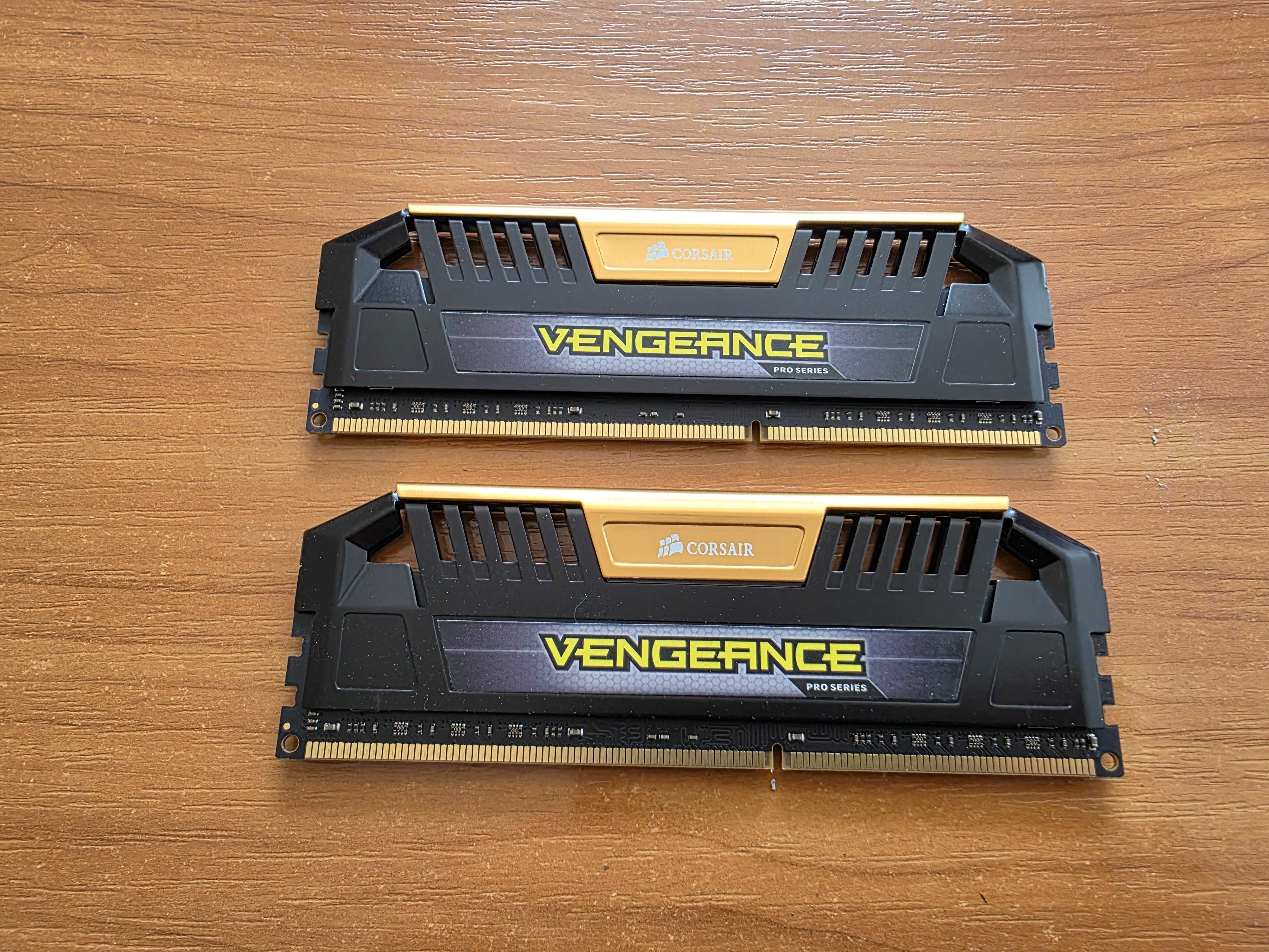 ОЗУ CORSAIR Vengeance Pro 16 ГБ (2 по 8) DDR3 RAM 2400 МГц