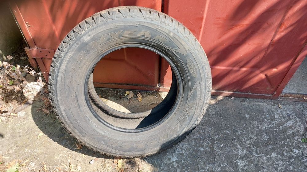 Комплект шин Goodyear Wrangler AT 265 65 R 17