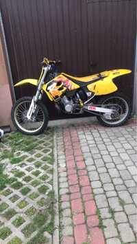 SUZUKI RM 250 2t