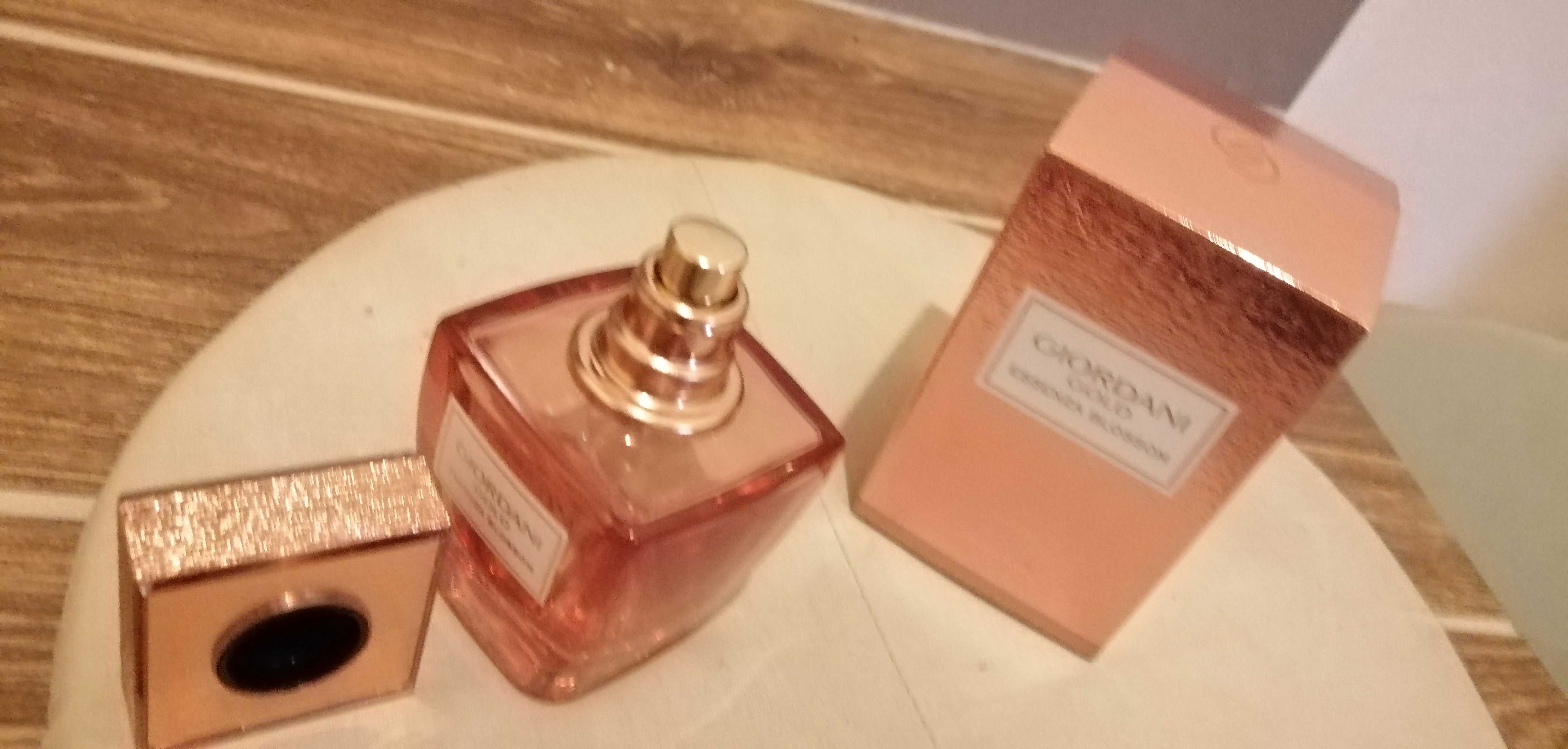 Giordani Gold Essenza Blossom Flakonik po perfumach - Możliwa zamiana