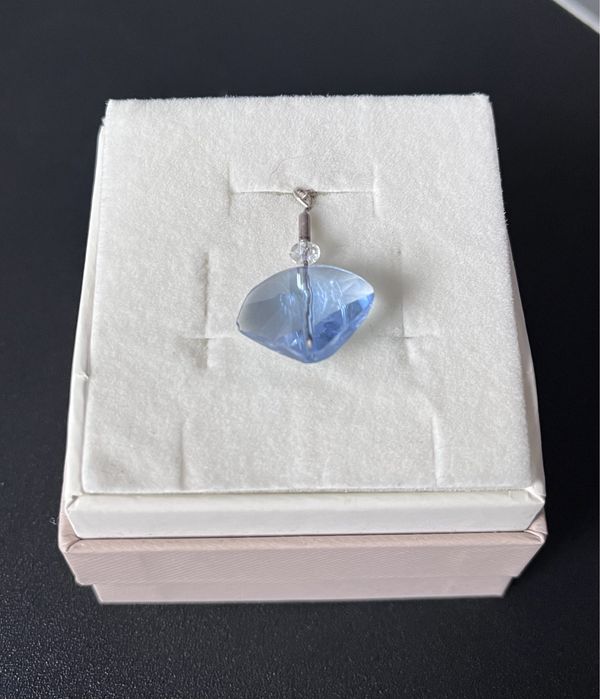 Srebrna zawieszka Svarovsky