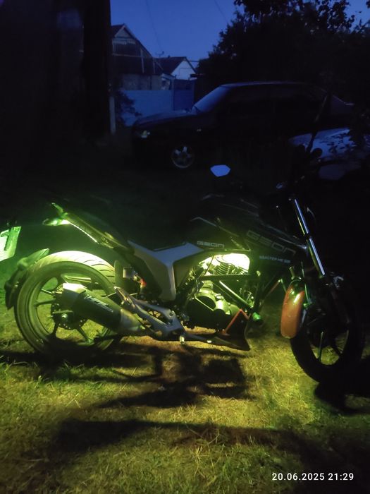 Продам мотоцикл Geon CR6 S