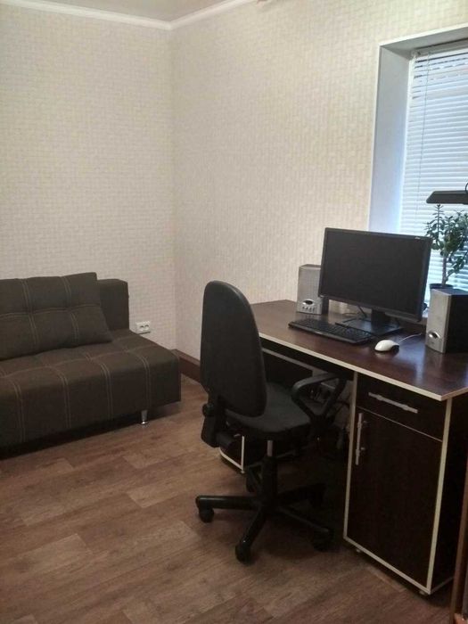 (5)   Продам будинок на Старому Місті 1122