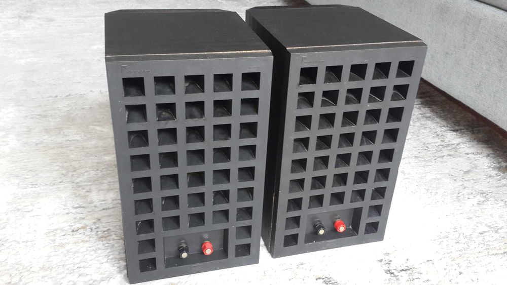 Колонки Bowers & Wilkins DM-302 ,  Prism  B&W England