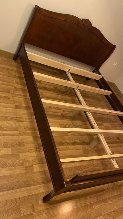 Rama łóżka drewno mahoń