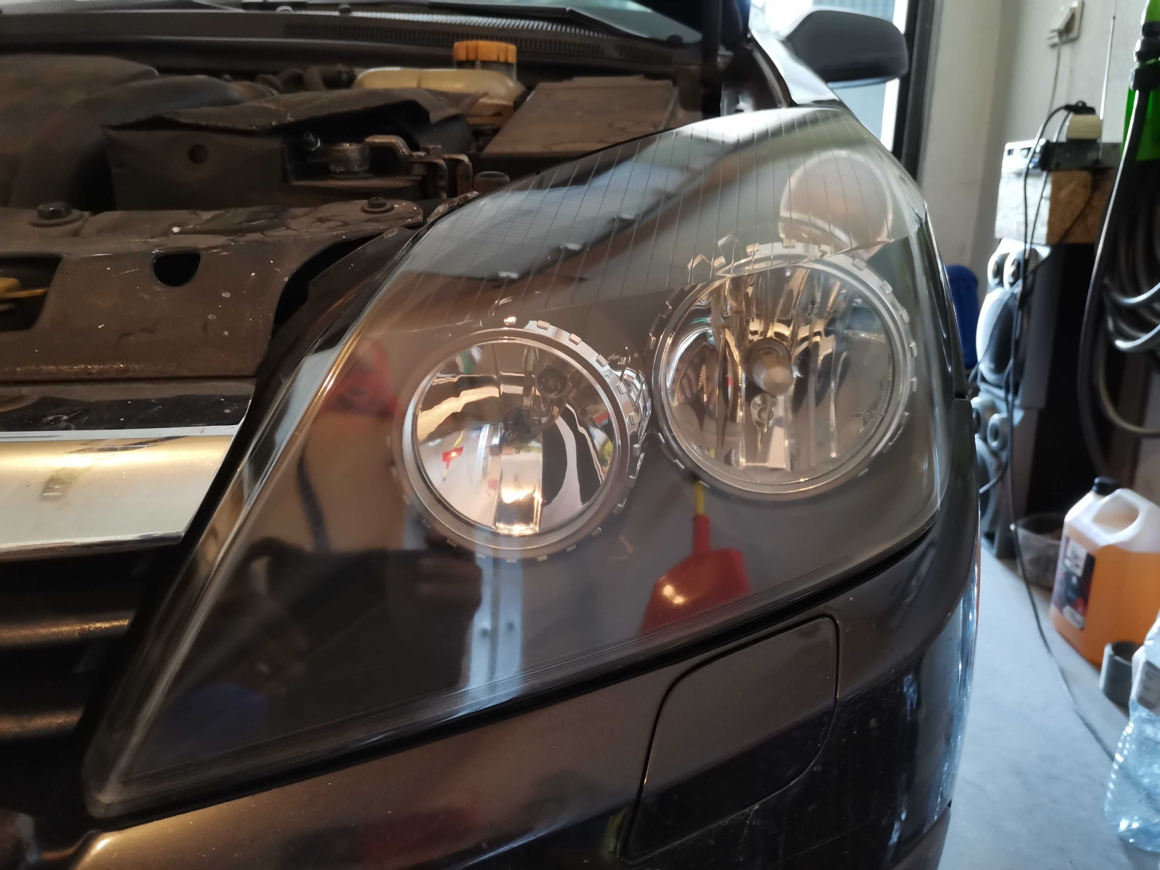 Polimento de faróis de automóveis