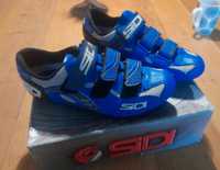 Sapatos ciclismo SIDI tam. 40.  Excelente estado.

Usados 2 vezes 

En