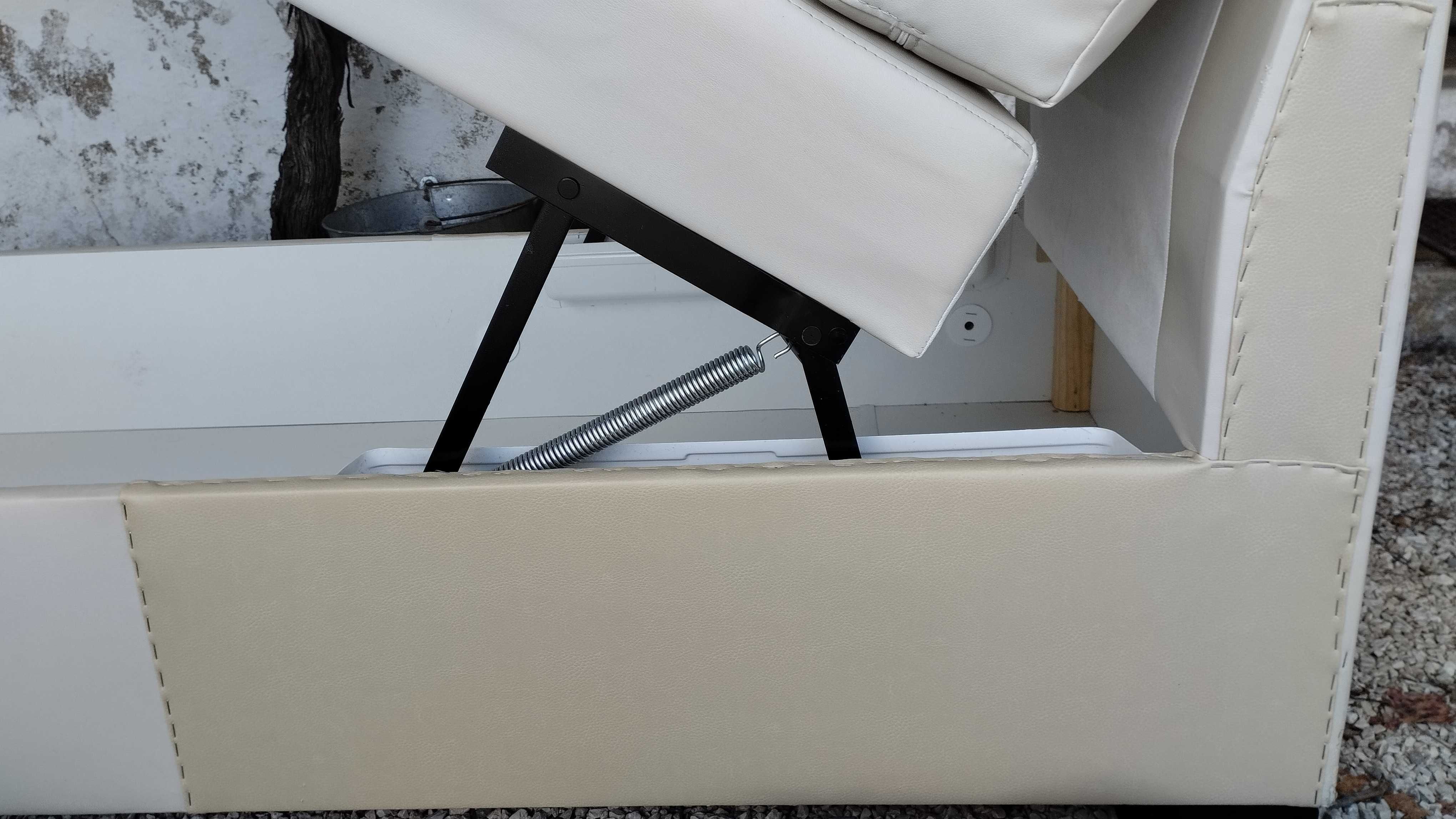 Chaise longue IKEA com arrumação