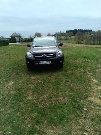 toyota rav 4 10r 2,2d fotele kierownica szyba hak sanki pas przedni