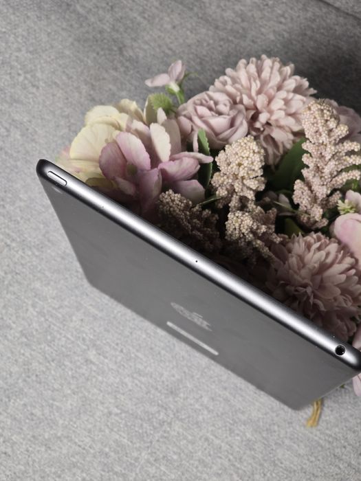 Ipad 8 128gb акумулятор 94%