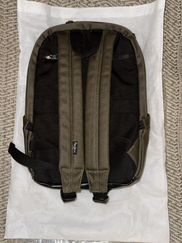 Mochila para Portátil 13.3” Pepe Jeans BARKSTON Castanha