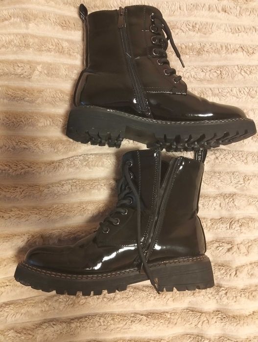 Жіночі ботінки осінь