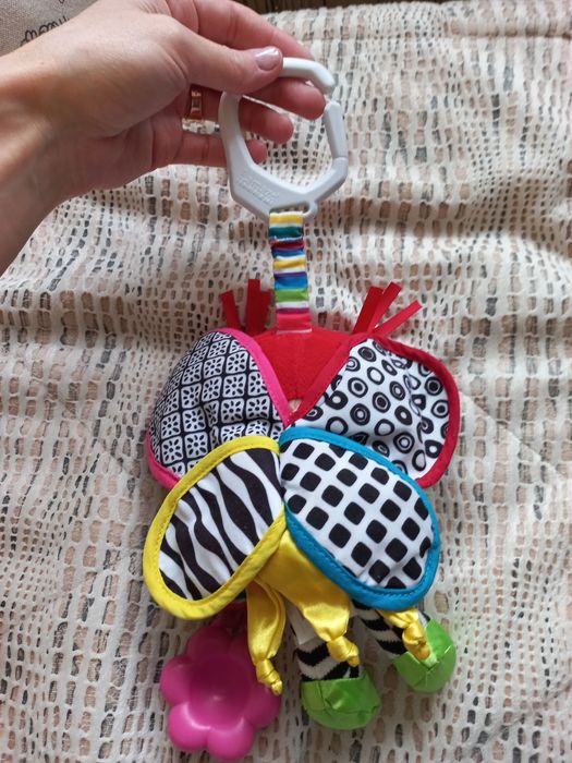 LAMAZE Красива лялька Фея метелик М'яка плюшева шуршалка для коляски.