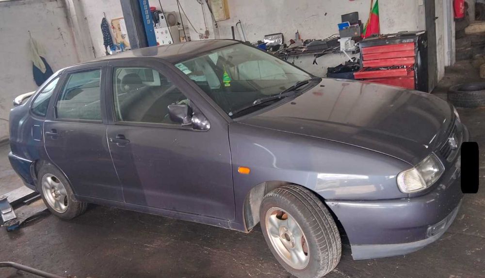 Seat Cordoba para peças