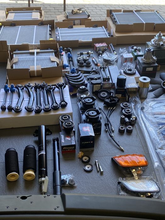 Крило  мерседес w124 w190 w201 автодеталі