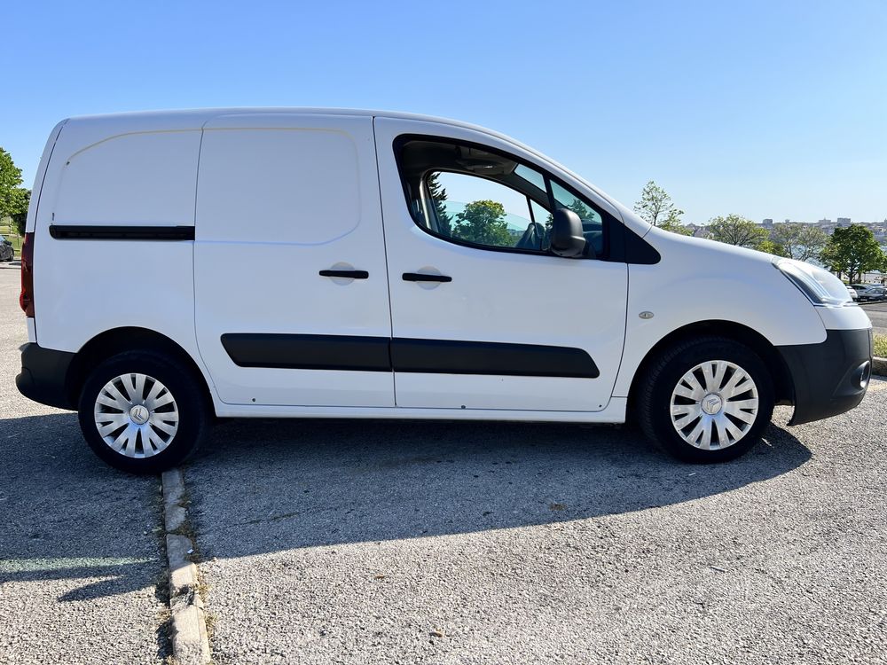 Citroen Berlingo 1.6 Out 2014 3 lugares 134 mil km