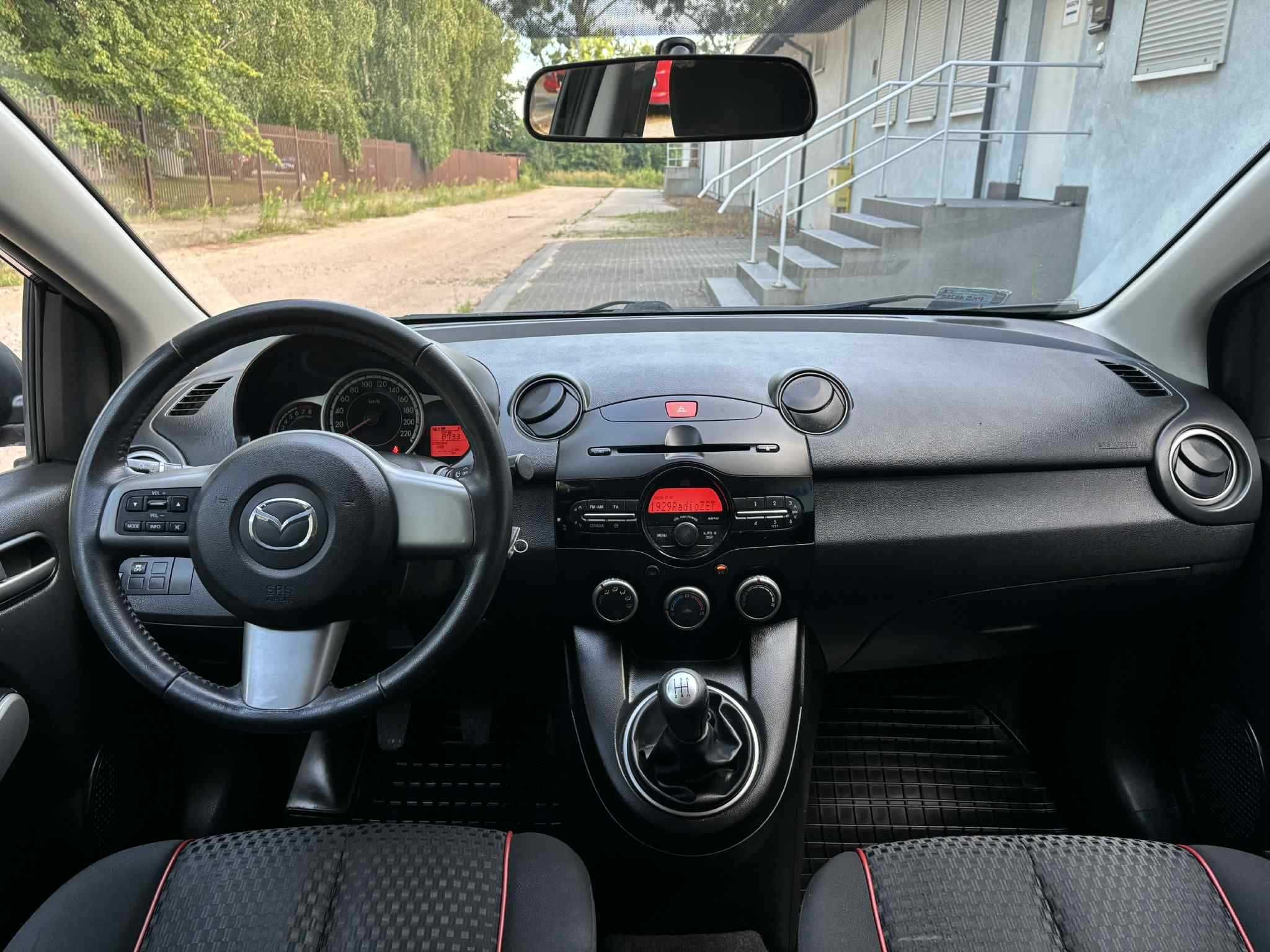Mazda 2 1.4benz 2011r, niski przebieg,klimatyzacja,podgrzewane fotele