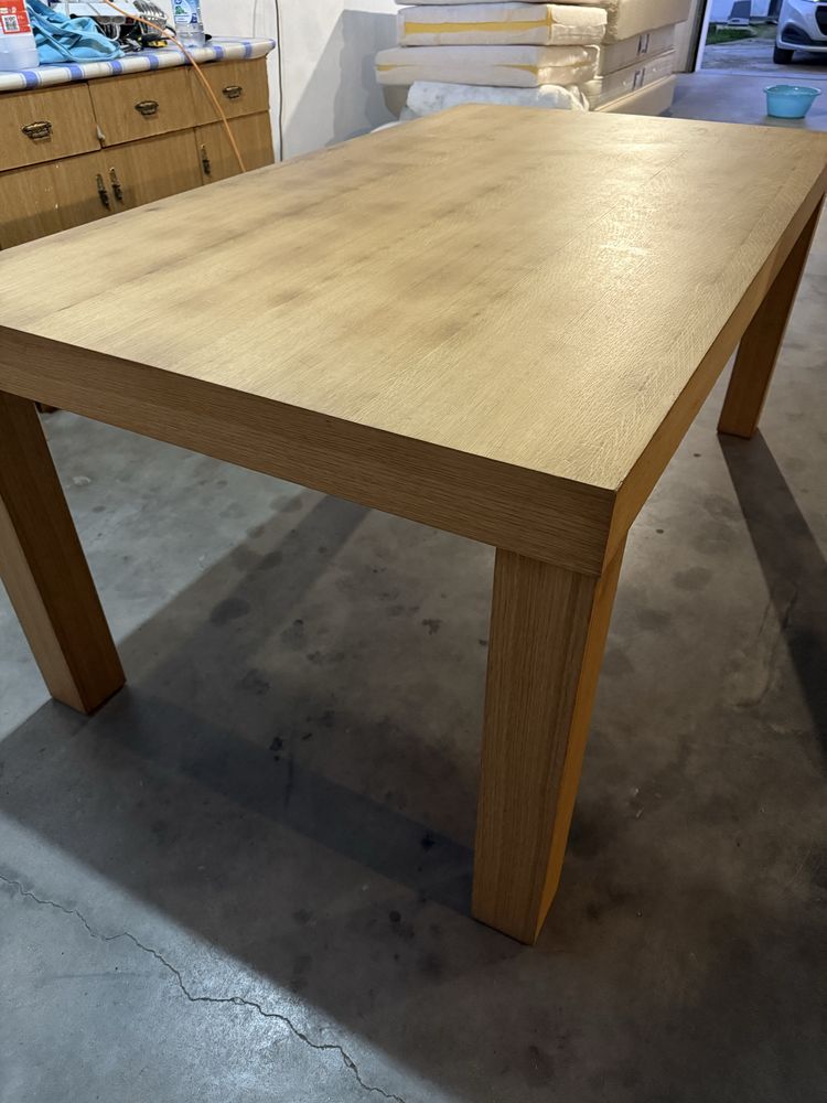 Mesa madeir maciça