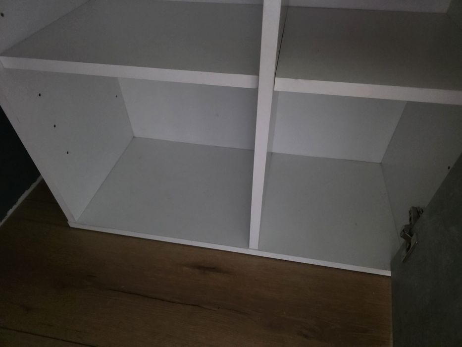 Biurko narożne ze zmianą pozycji białe