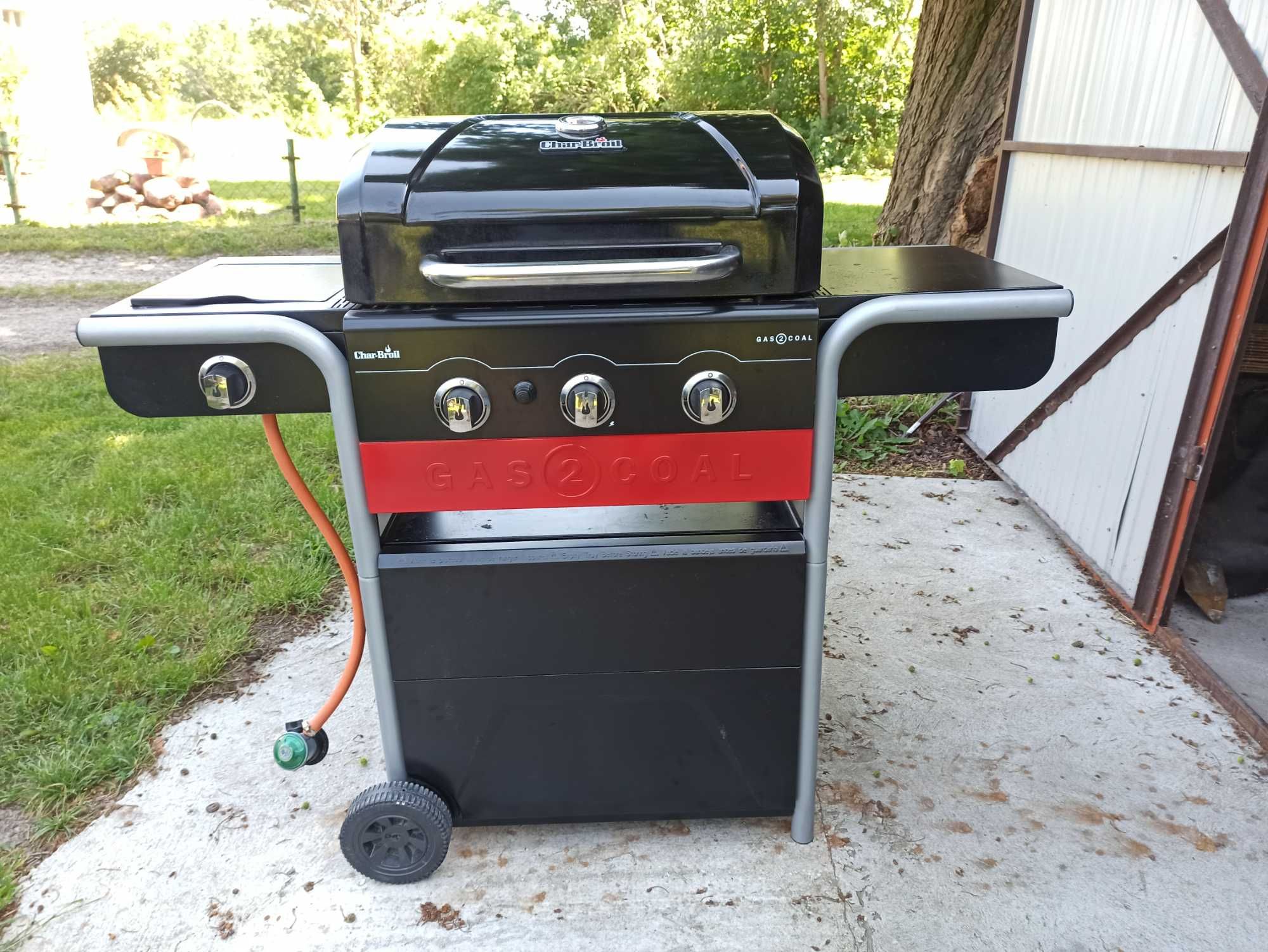 Grill hybrydowy na gaz i węgiel CHAR-BROIL
