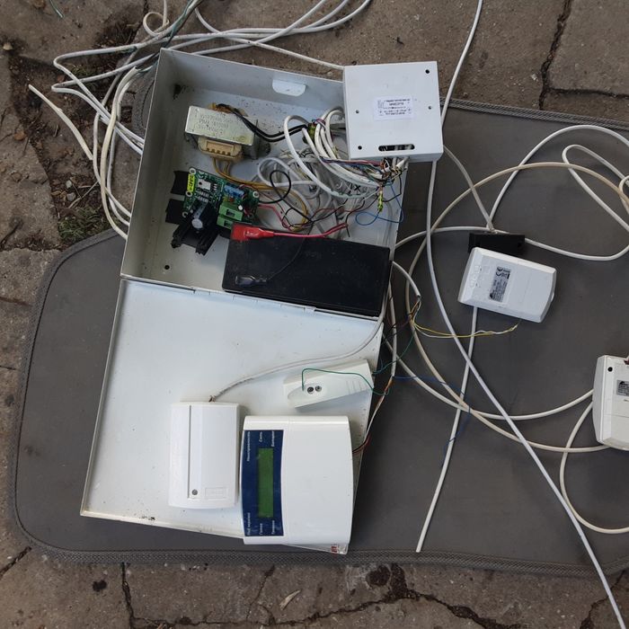 Сигнализация  пультовая для помещений 12-220 в Израиль