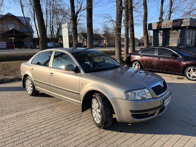 Продам Skoda Superb 1.8
