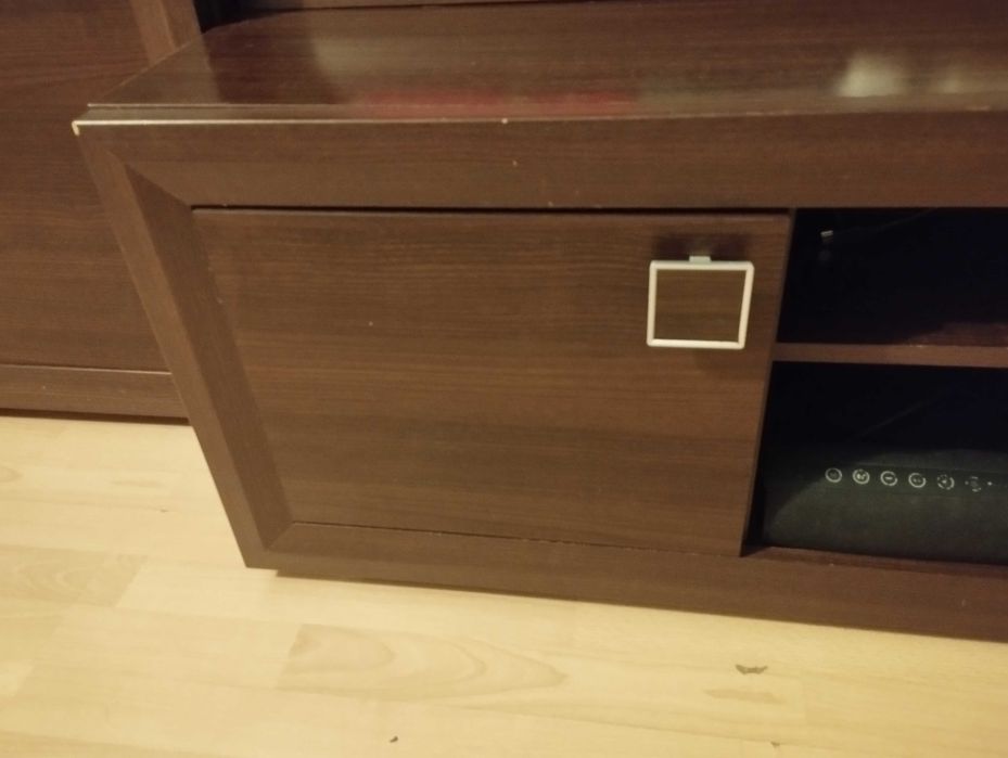 Szafka pod telewizor