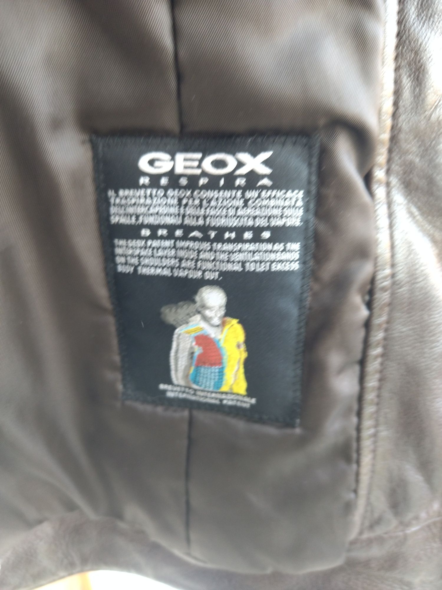 Женская кожаная куртка Geox