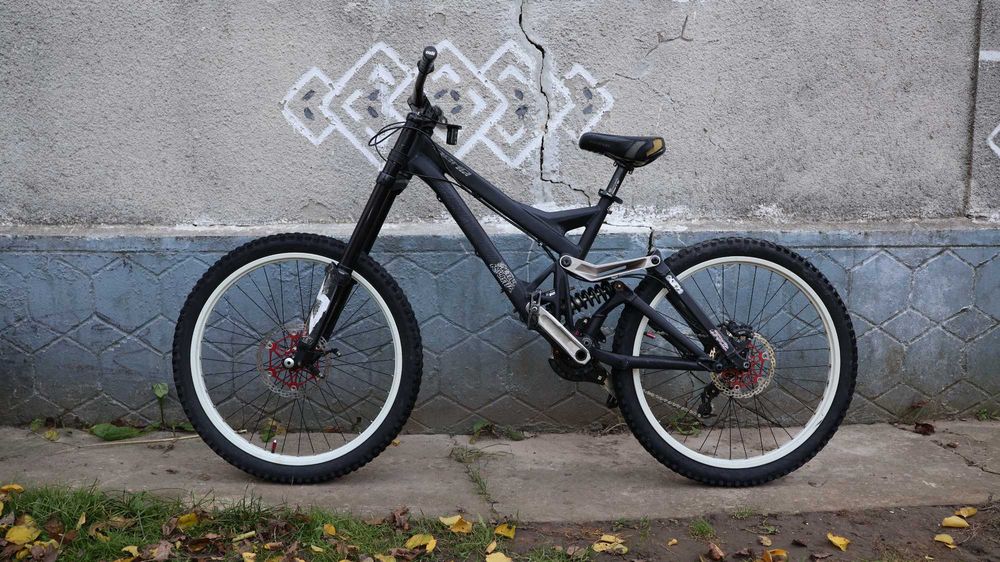 Велосипед Specialized Demo 9 DH