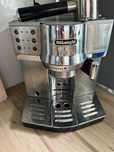 Kolbowy Ekspres Ciśnieniowy DO KAWY  DELONGHI EC850.M