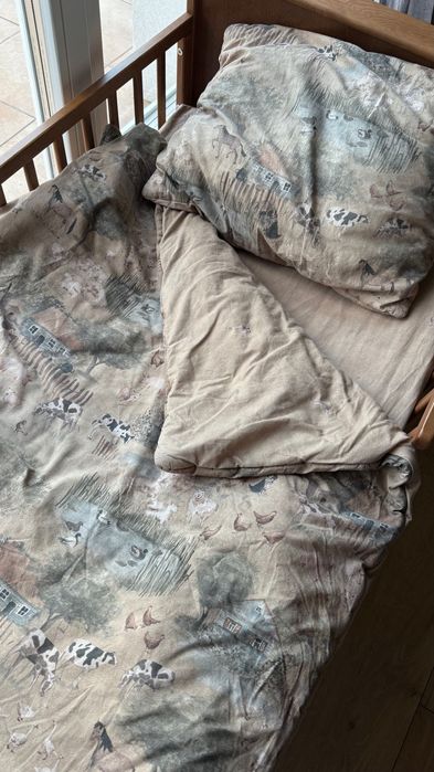 Pościel dla dziecka, kołderka, poduszka i prześcieradło makaszka