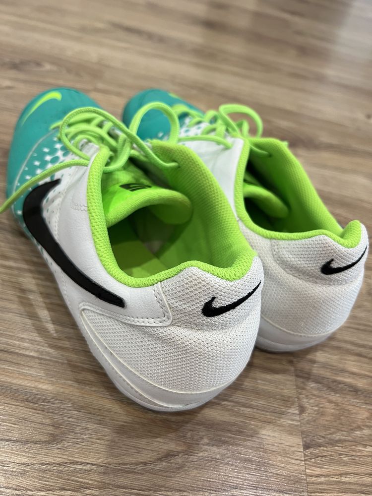 Nike Elastico 5 halówki pikłka nożna rozmiar 46 11