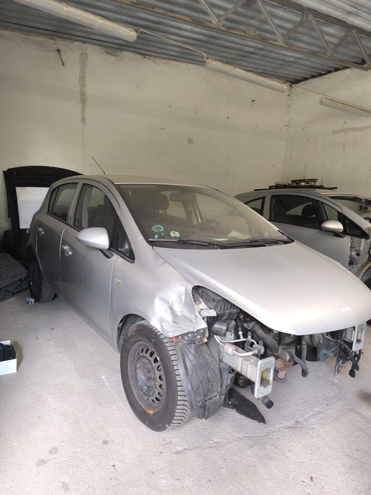 Opel corsa d na części