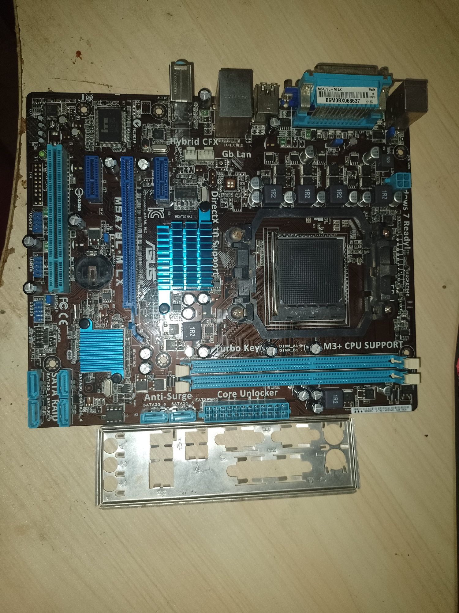 Материнська плата ASUS M5A78L-M LX Socket AM3+ MicroATX 2x DDR3