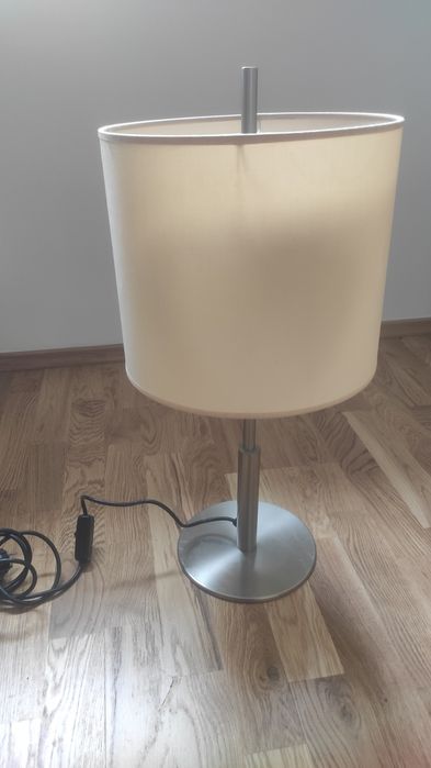 Lamka  stojąca niska