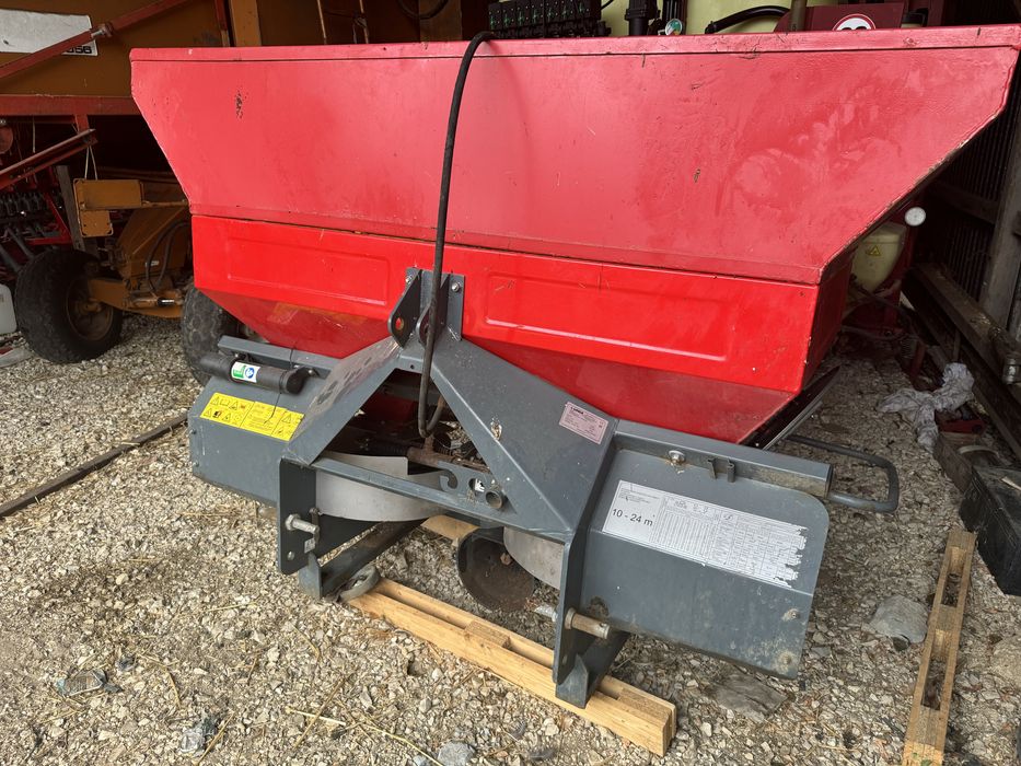 Rozsiewacz nawozu unia ms 400