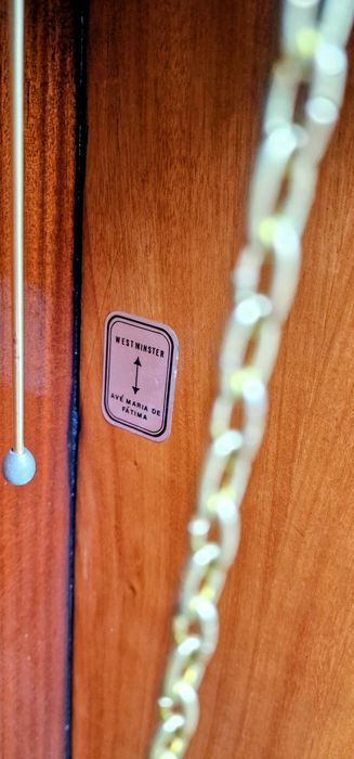 Relógio de chão antigo