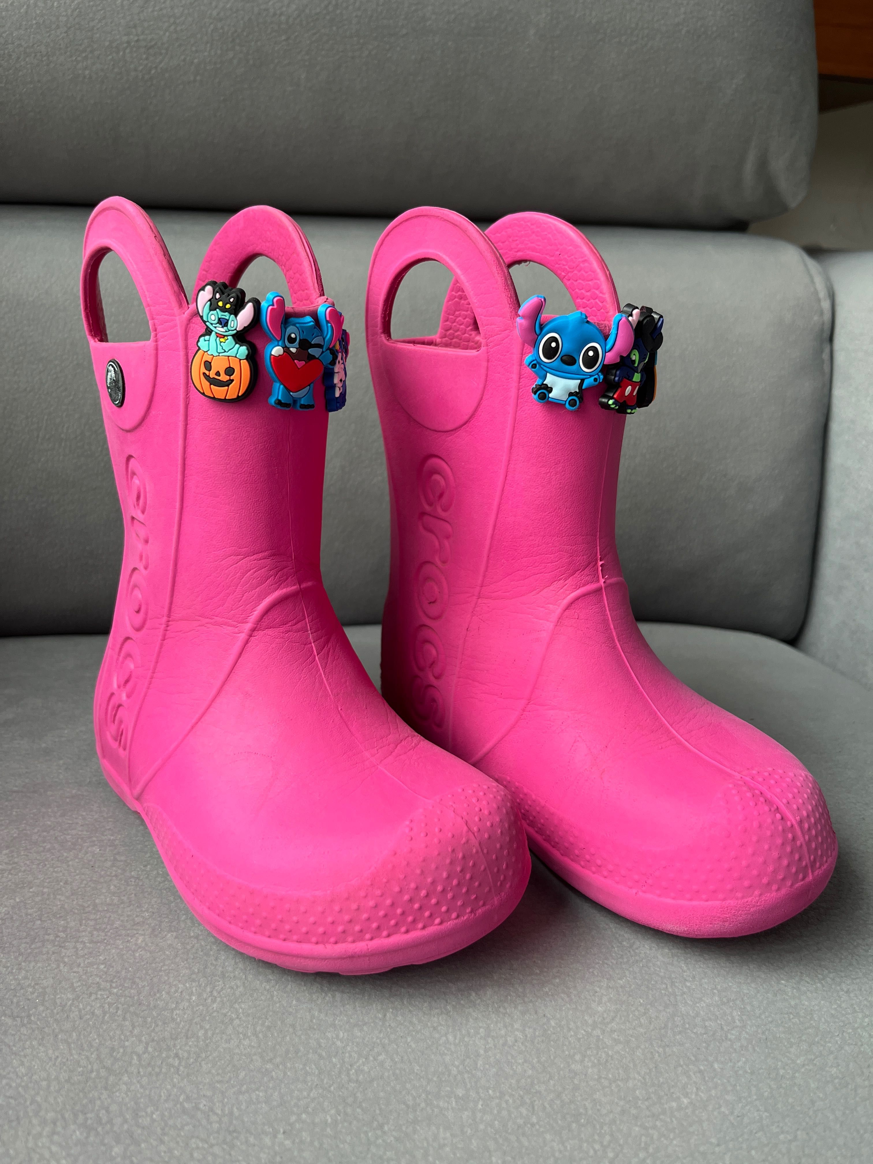 Crocs różowe Kalosze   Przypinkami Stitch – Rozmiar C10 27-28