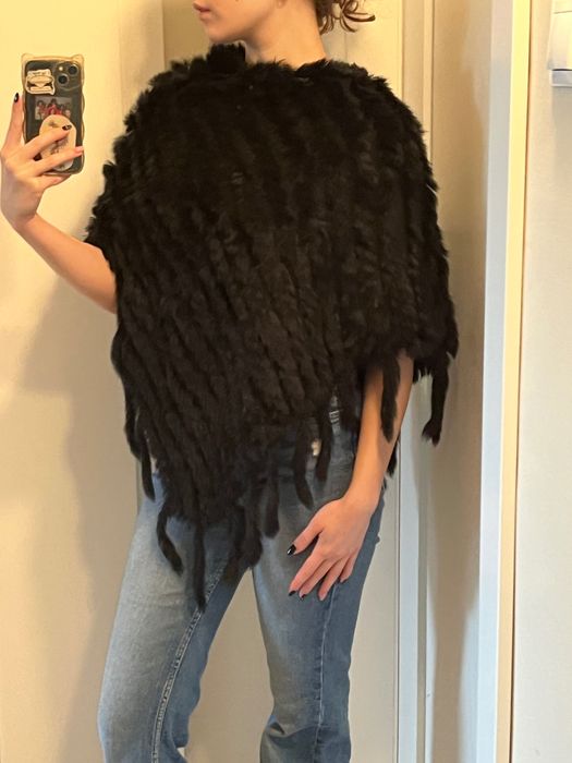 czarne ponczo z prawdziwego futra królika