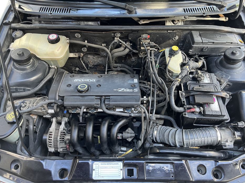 Mazda 121 1.25 gasolina